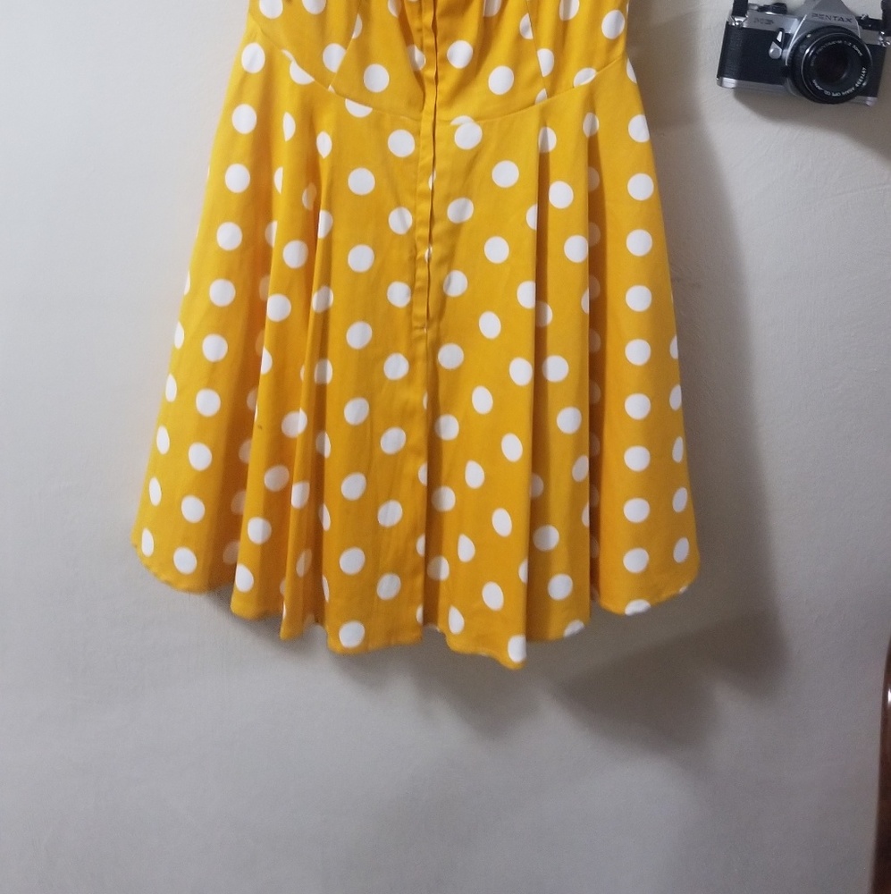 Dress - Picture 3 of 3